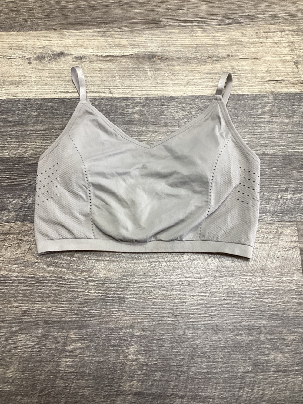 Fabletics Light Gray Wireless Seamless Sports Bra